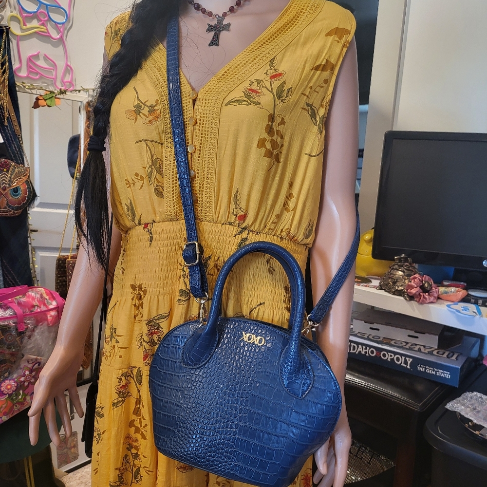 XOXO CROSSBODY HANDBAG - Picture 3 of 7